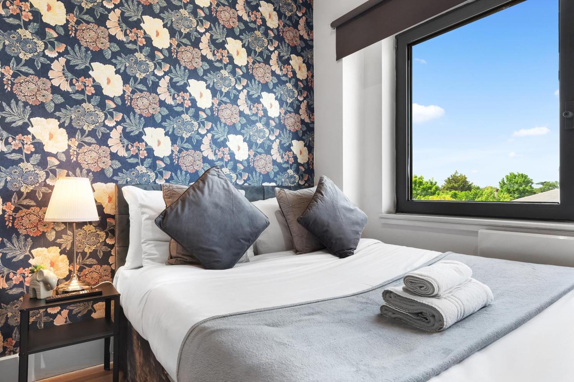 Modern One Bedroom Flat - Sleeps 5 -near Heathrow - Ub3 Appartamento *