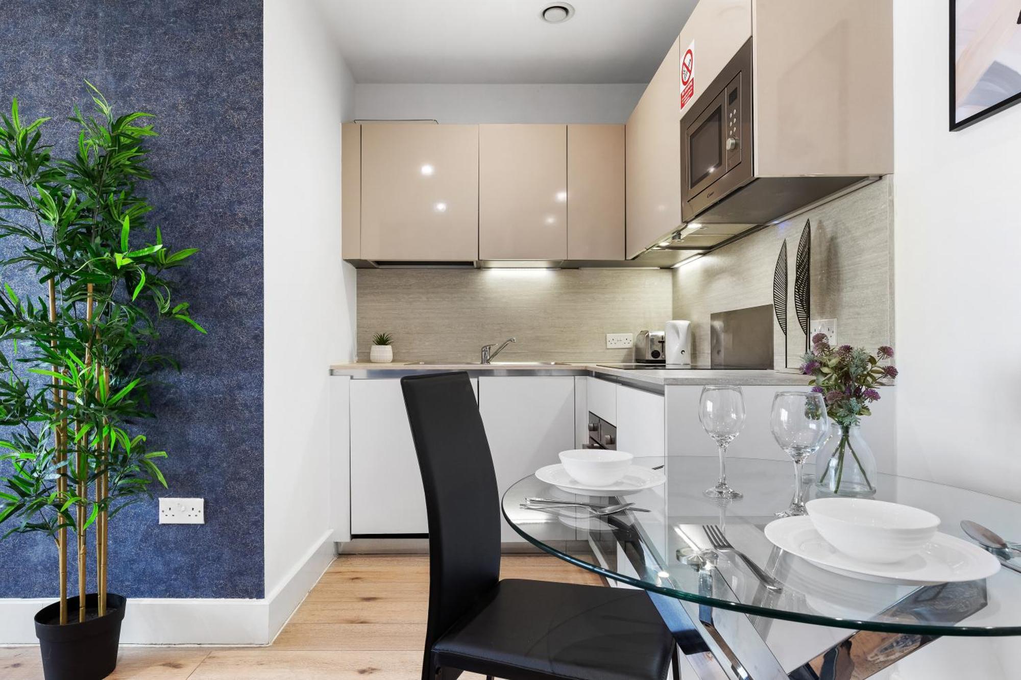Modern One Bedroom Flat - Sleeps 5 -near Heathrow - Ub3 * Londra