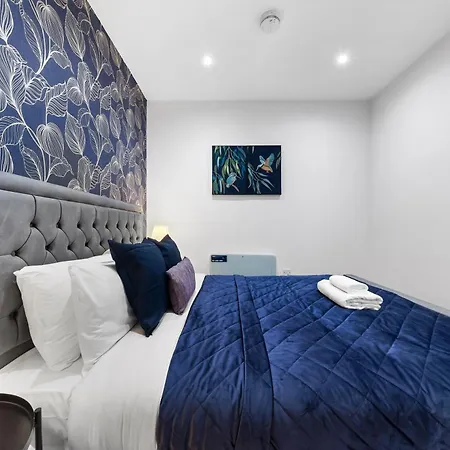 Modern One Bedroom Flat - Sleeps 5 -Near Heathrow - London Ub3 Exterior photo